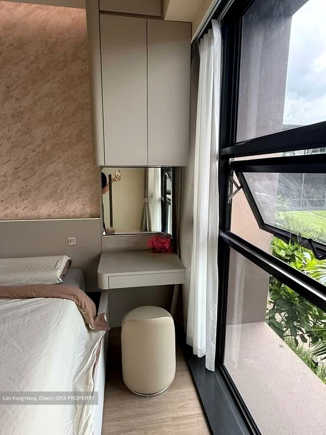 Tenet (D18), Condominium #555552331